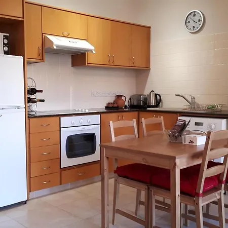 아파트 Queens Gardens 226 *